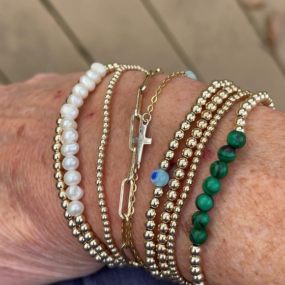 Pearl - Handmade sterling silver bead + freshwater pearl stretch bracelet - Picture 5 of 8